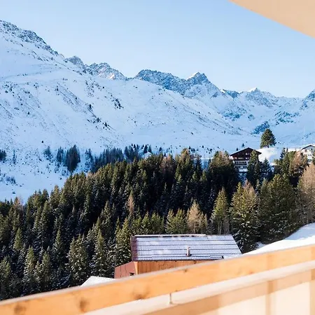 Alpennest Apartament *